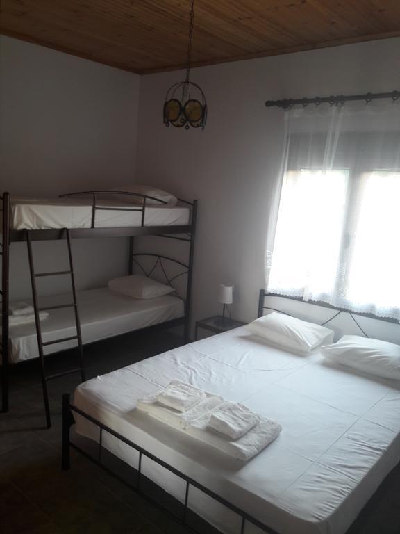 Kesi Holiday Home Potistika Luaran gambar