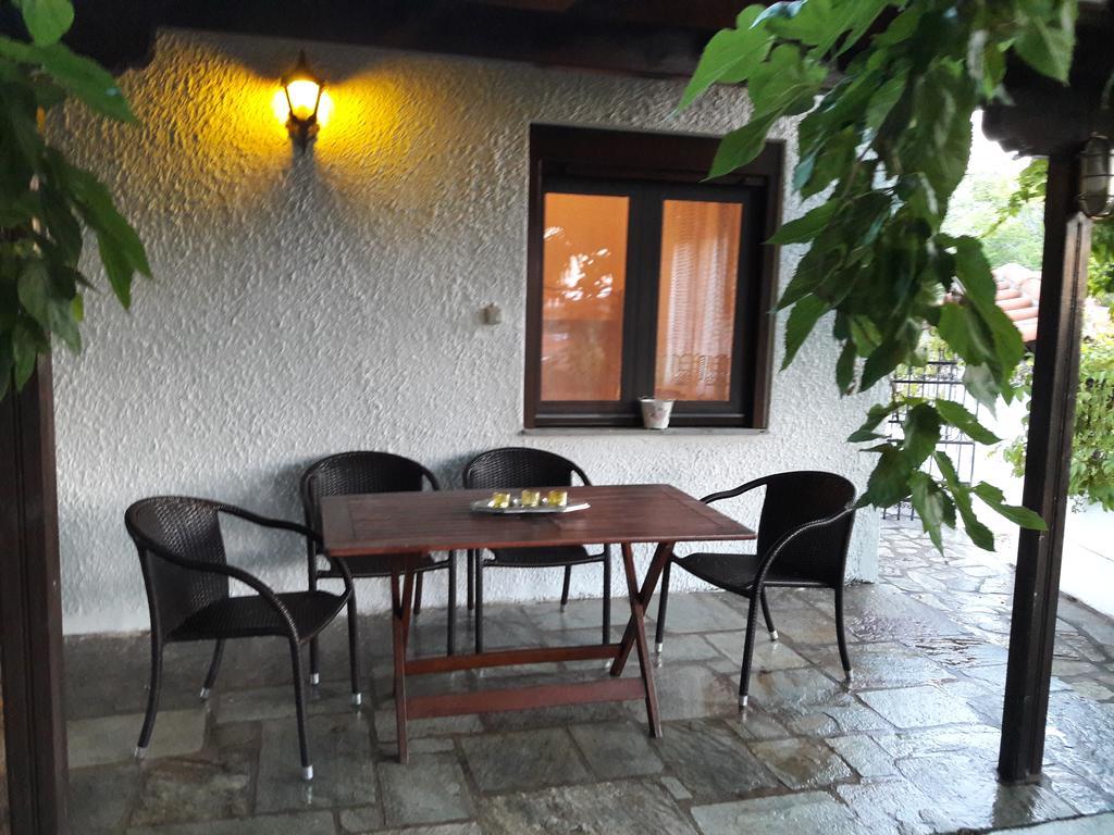 Kesi Holiday Home Potistika Luaran gambar